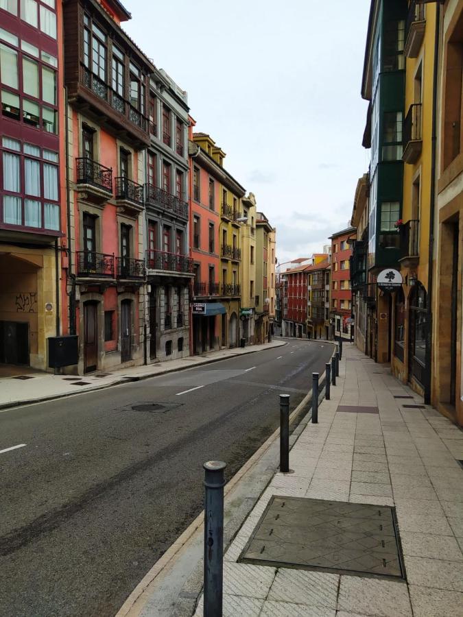 Casa Aurea-Apartamento Zona Antigua,Parking Y Wifi By Delabra Apartments オビエド エクステリア 写真