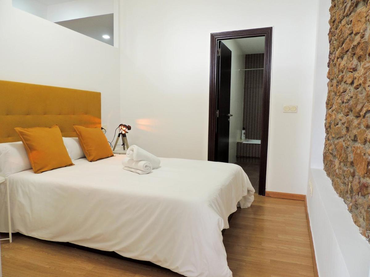Casa Aurea-Apartamento Zona Antigua,Parking Y Wifi By Delabra Apartments オビエド エクステリア 写真