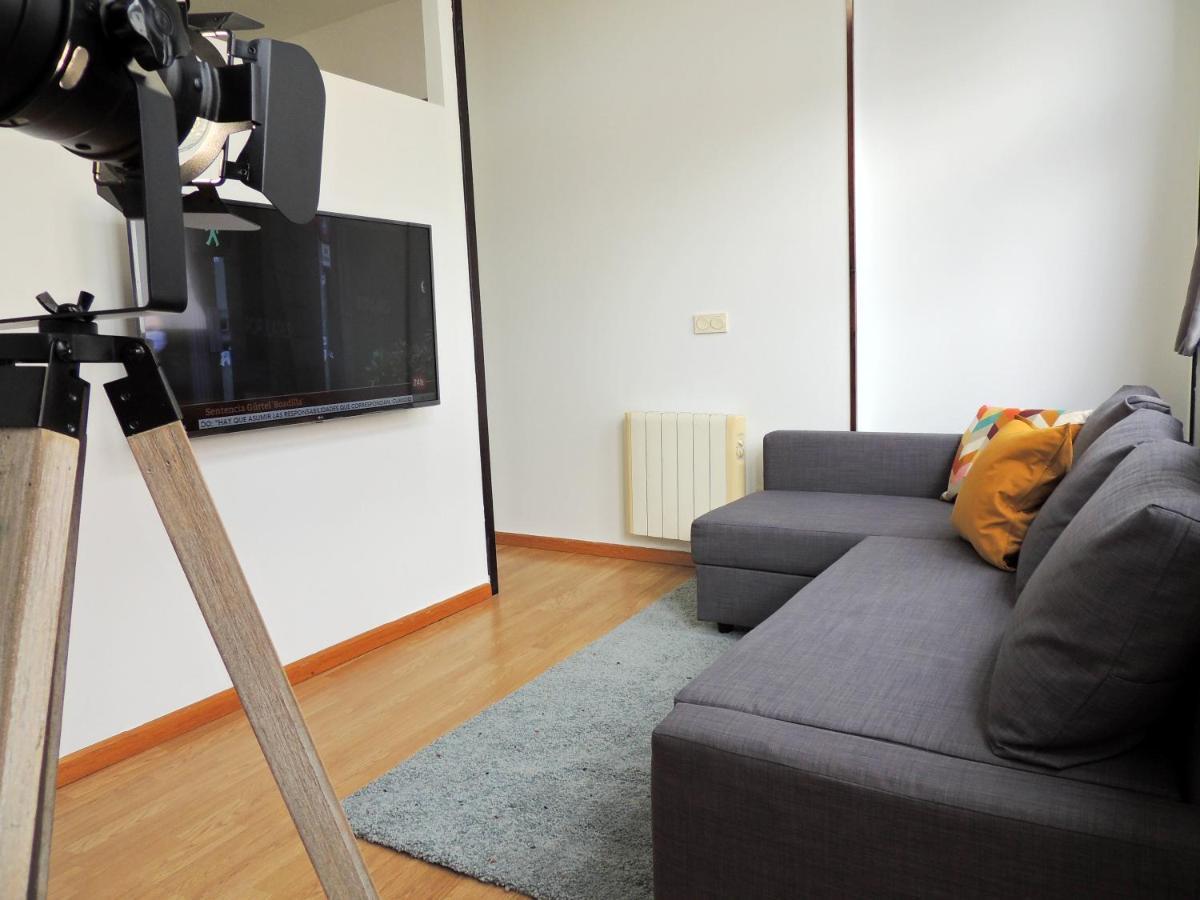 Casa Aurea-Apartamento Zona Antigua,Parking Y Wifi By Delabra Apartments オビエド エクステリア 写真
